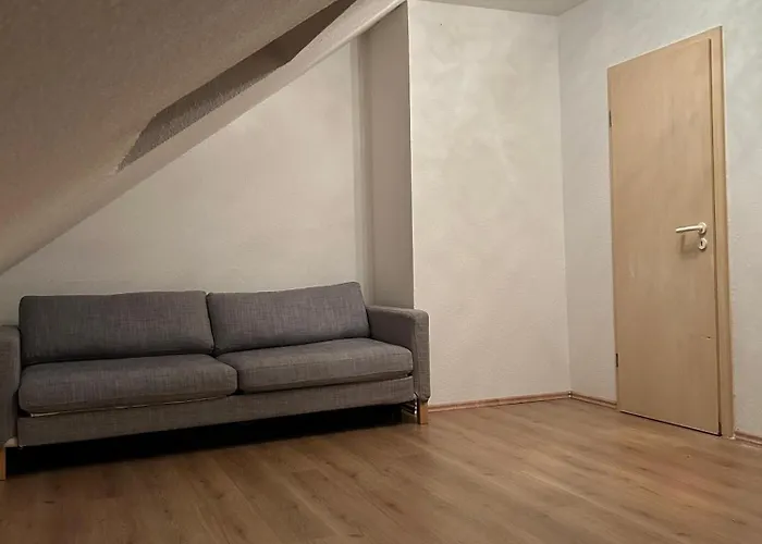 شقة Gemuetliches Dachapartement *