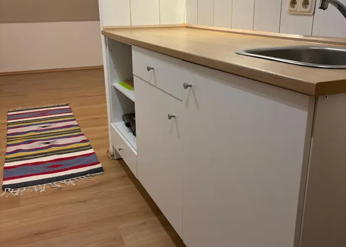 شقة Gemuetliches Dachapartement